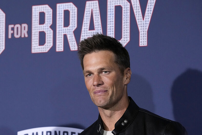 Is tom brady dating? – tom brady finally dates again after his divorce in 2022